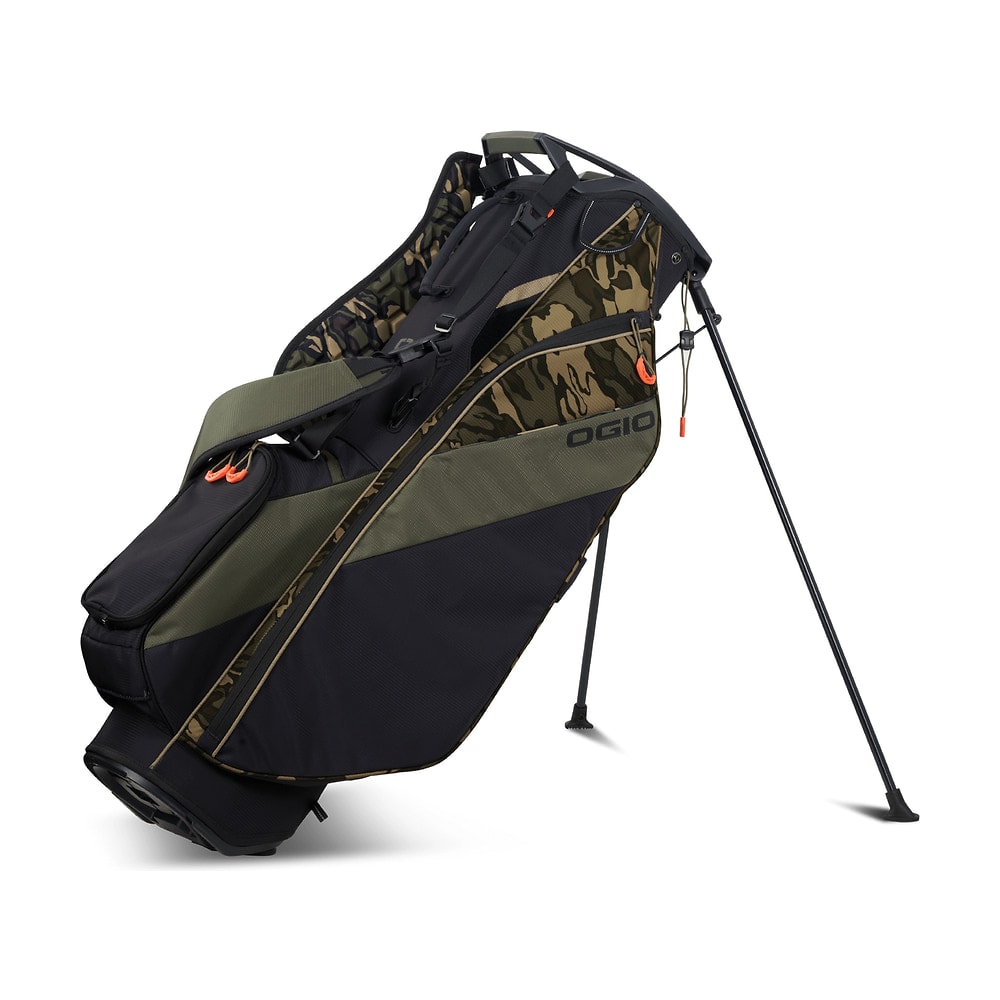 Callaway Fuse Stand Bag, photographed on white